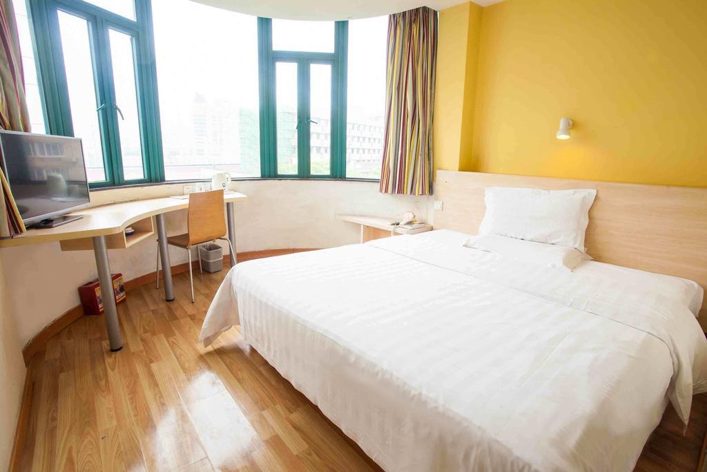 7Days Inn Shaoguang Buxing Street Номер фото